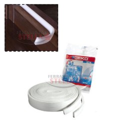 GUARNIZIONE ADESIVA MM 20x5 MT 8 SPUGNA BIANCA