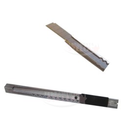 CUTTER TAGLIERINO CON LAMA DA 9 MM MANICO IN METALLO INGCO TIPO CARTOLERIA