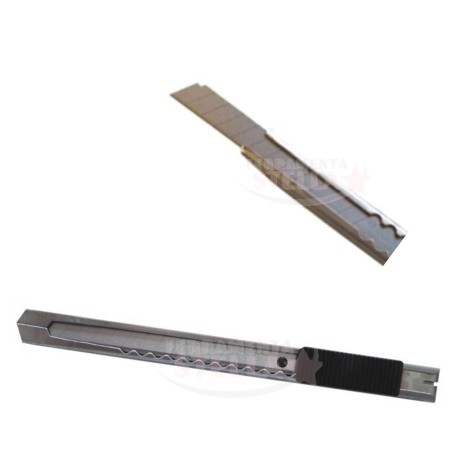 CUTTER TAGLIERINO CON LAMA DA 9 MM MANICO IN METALLO INGCO TIPO CARTOLERIA