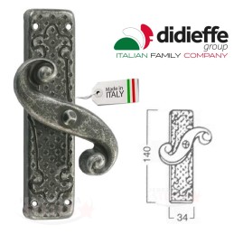 CREMONESE A RIDOSSO CON MOVIMENTO CON FORO IN FERRO BATTUTO - FINITURA VERNICIATO NERO - PER FINESTRA BALCONE - serie DOLOMITE