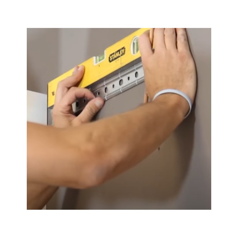 Barra Attaccapensili 50mm 2m Acciaio Zincato | ferramentastella.com